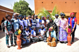 Femmes du centre de Poterie de Tchériba