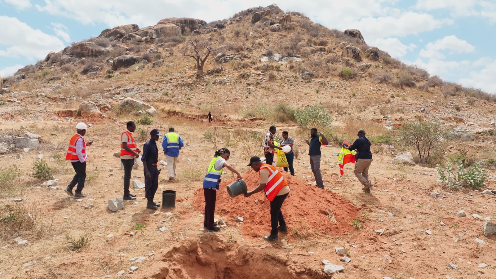 A joint team of experts from STAMICO (State Mining Corporation of Tanzania) and the ACP-EU Development Minerals Programme is identifying the best local laterite soil for producing stabilized earth bricks in Dodoma