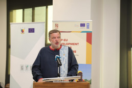 Mr. Martin Hart-Hansen, UNDP Deputy Resident Representative, at the closing ceremony