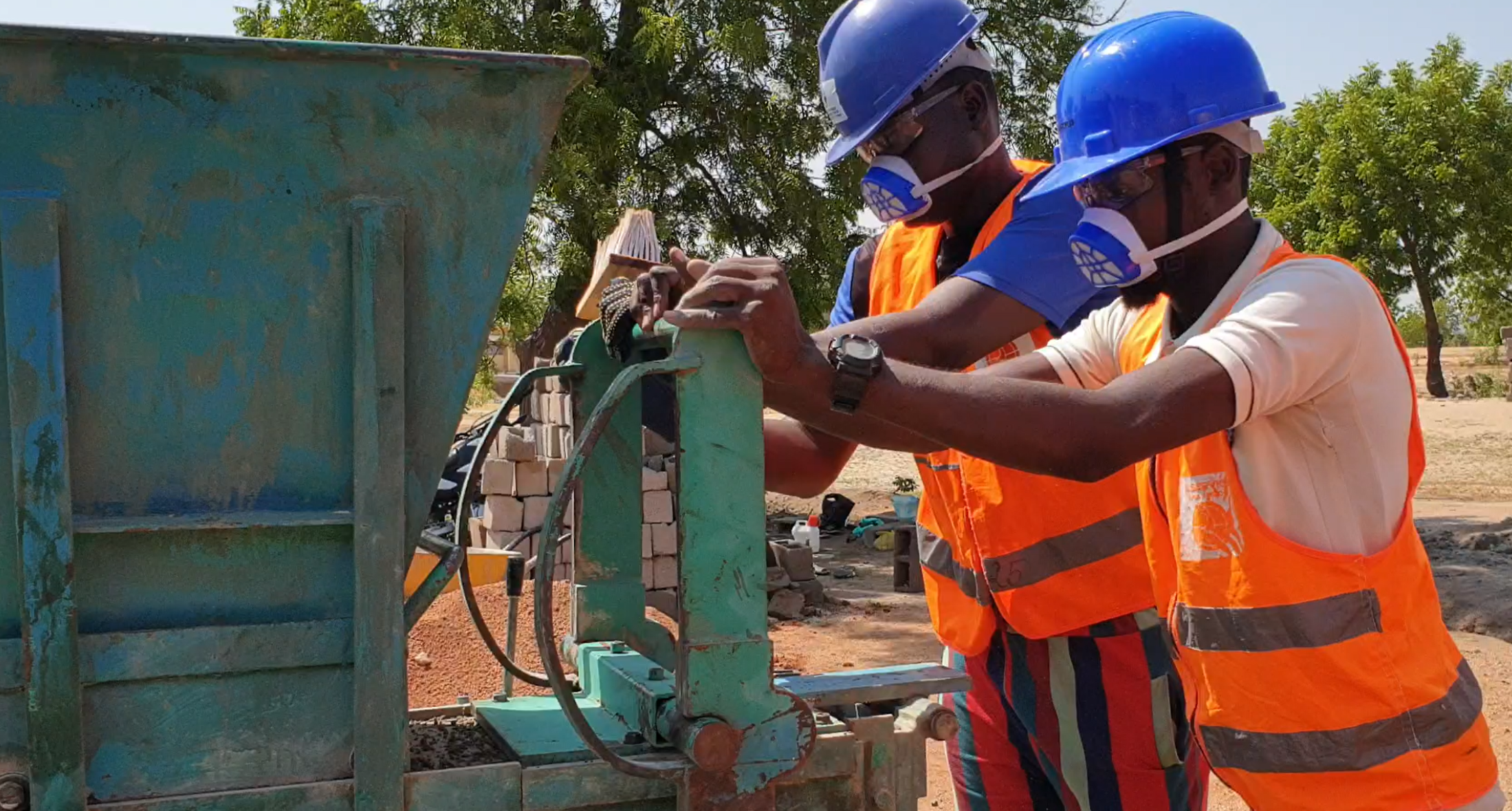 Hands-on work during a training session
