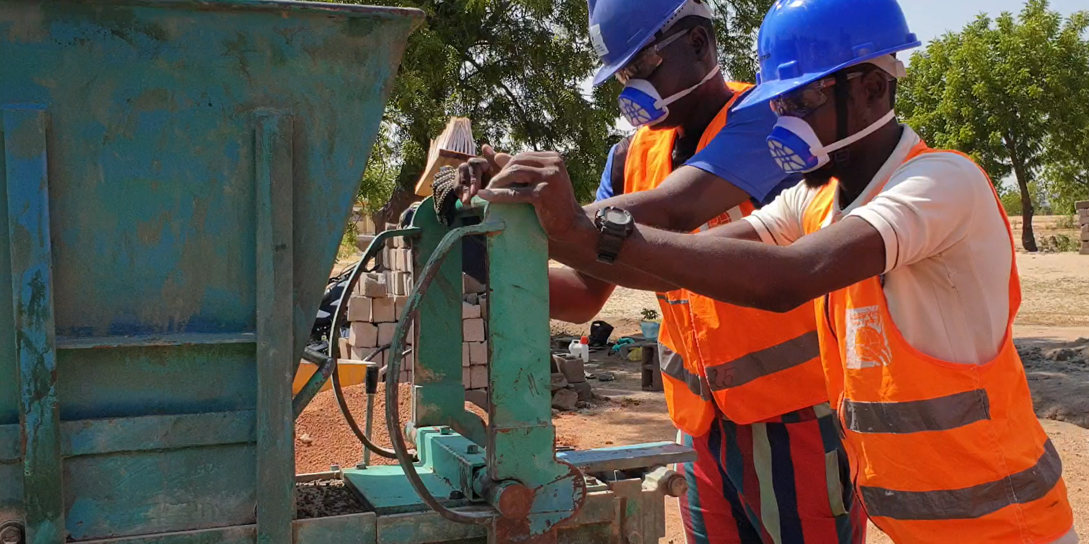 Hands-on work during a training session
