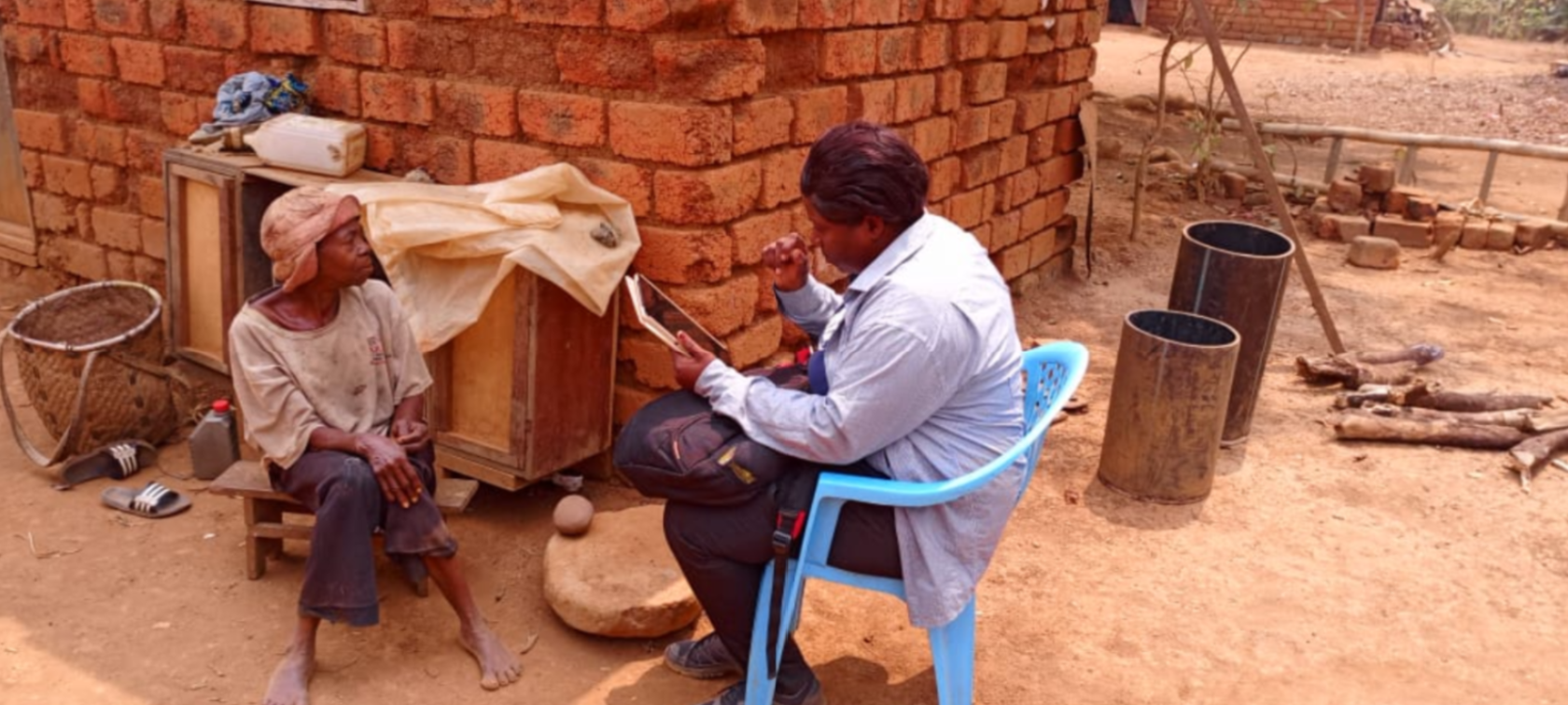 Field data collection with an artisanal and small-scale miner.